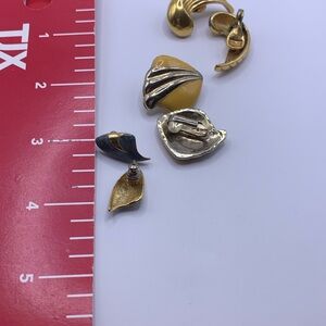 Vintage Gold and Silver Brooch Set
